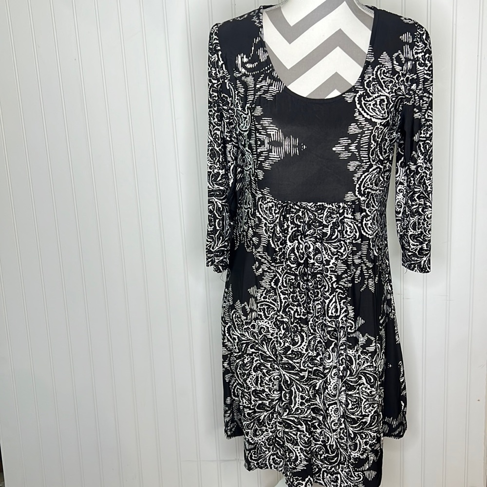 New Black and White Paisley Empire Waisted Dress Size Med/Large